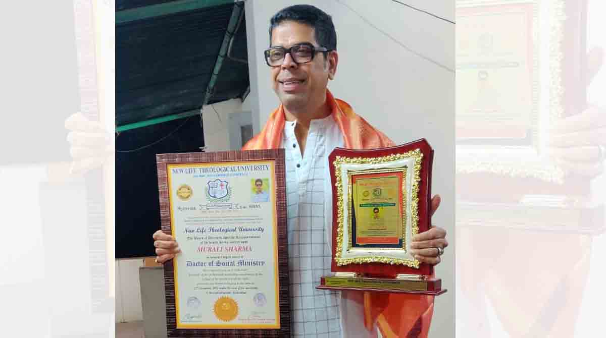 Actor Murali Sharma conferred with an honorary doctorate