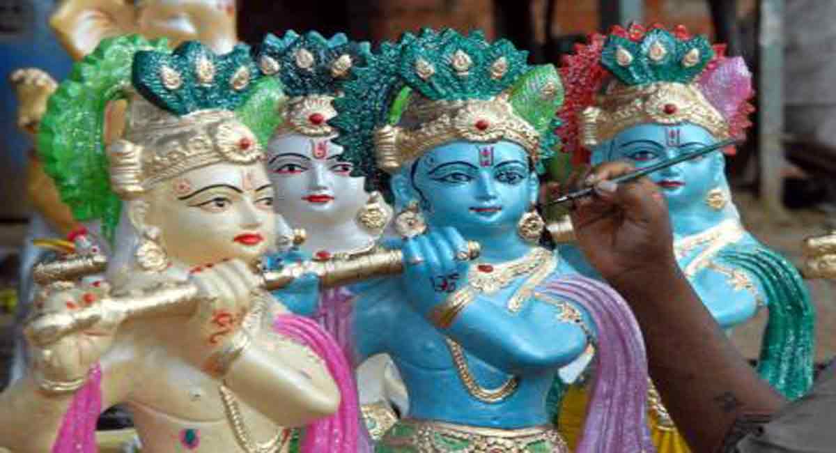 Mahasabha to install Krishna idol in Mathura mosque