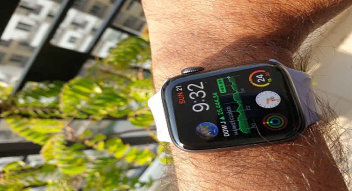 Smartwatches helping rich people stay fit, not poor: Study