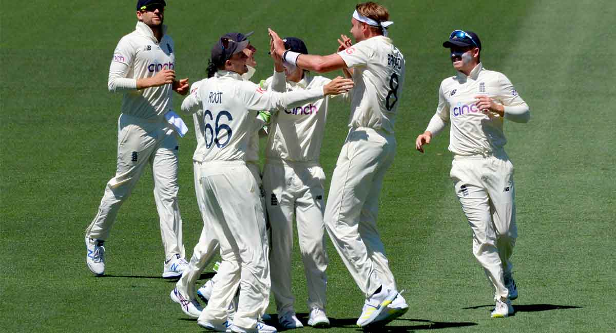 Ashes: Broad strikes, Australia 45-1 in 2nd Test in Adelaide