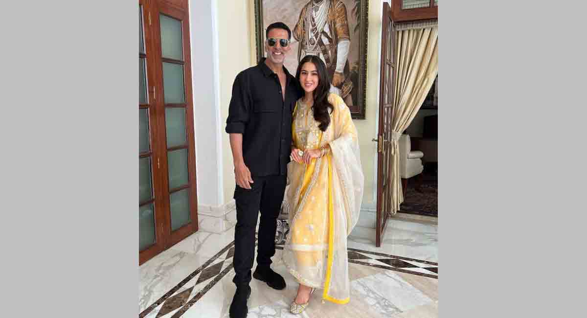 Akshay Kumar pranked Sara on sets of ‘Atrangi Re’, fed her garlic as ‘prasad’