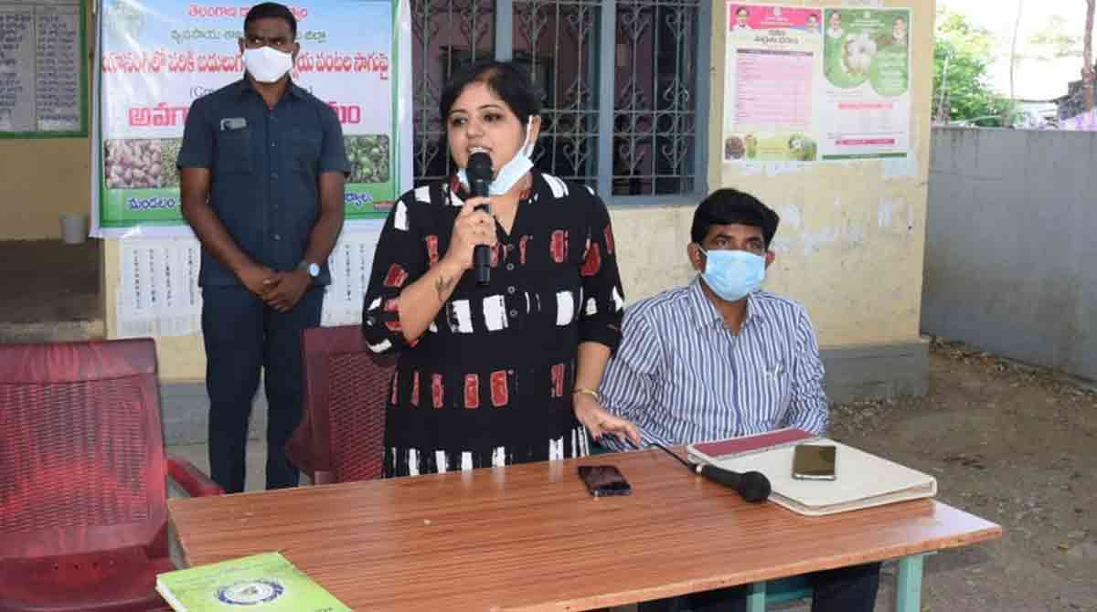 Mancherial Collector advises farmers to go for alternate and dry-wet crops