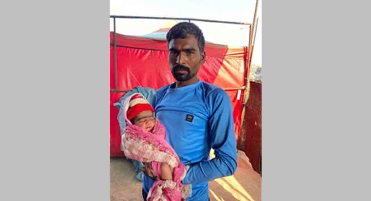 Pakistani woman delivers at Indo-Pak border, names the baby ‘Border’