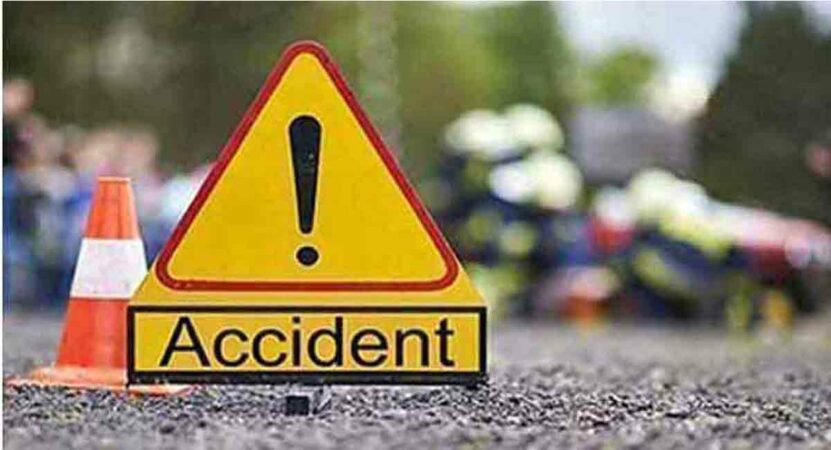 Six injured in road accident in Karimnagar