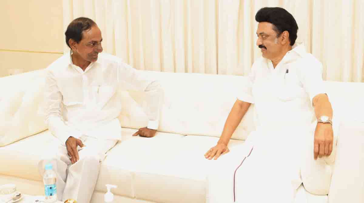 KCR invites CM Stalin for reopening ceremony of Yadadri temple