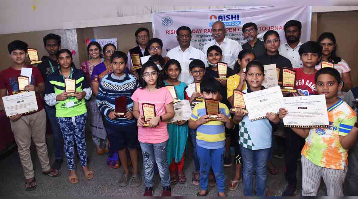 Hemanth Eswar wins Rishi One-day chess tournament