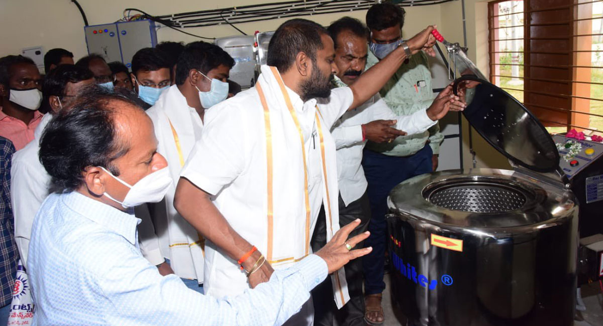 State-of-the-art Dhobighat launched in Mahabubnagar