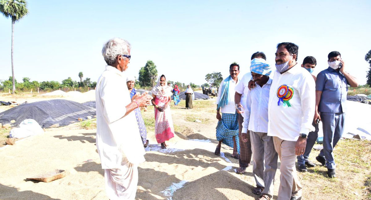 Palm oil factory to come up in Thorrur of Mahabubabad