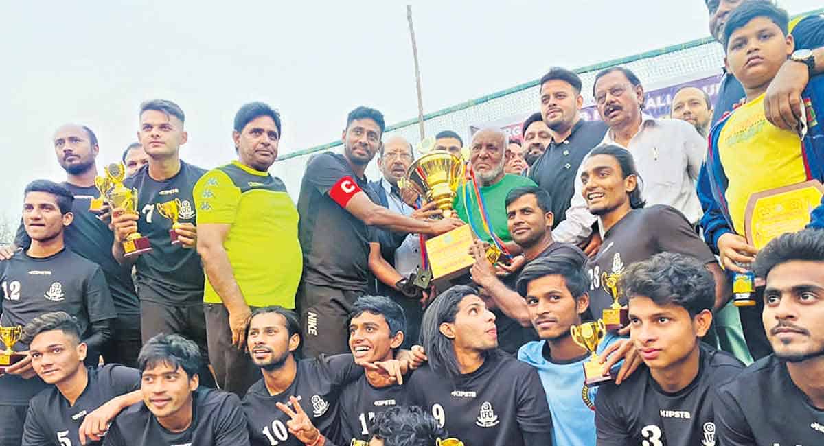 Abbas union FC lift Khaiser Memorial trophy