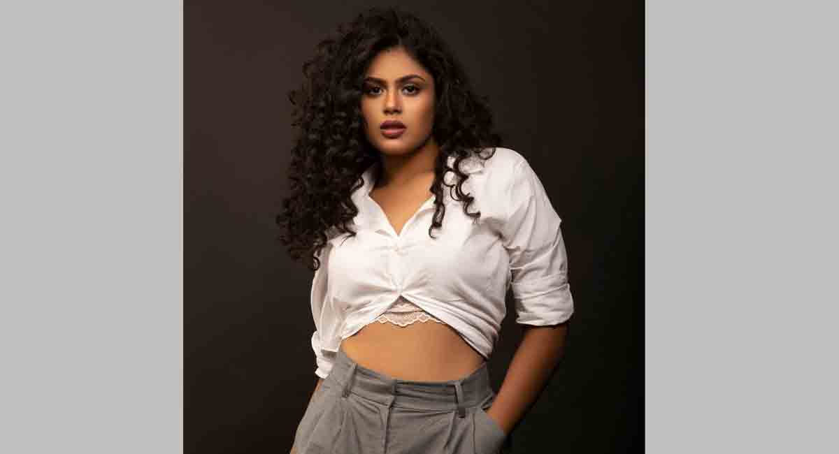 Faria Abdulla jives with the Akkinenis for ‘Bangarraju’