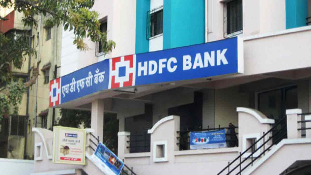 #HDFCbank trends on Twitter as its shares rise over 6% today 
