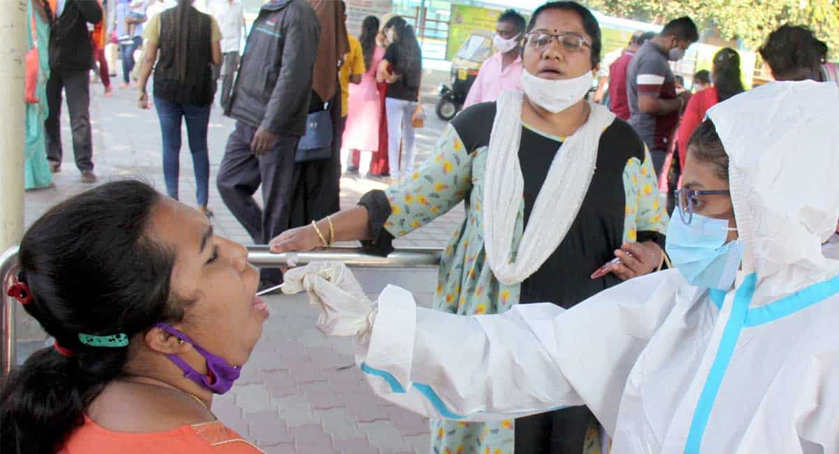 India’s Omicron tally crosses 1,000-mark, Maha tops with 450 cases