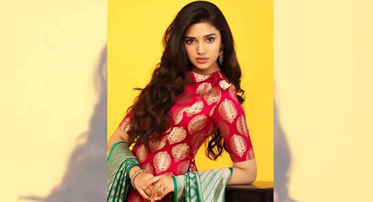 Krithi Shetty wants to learn the ropes as a pro 