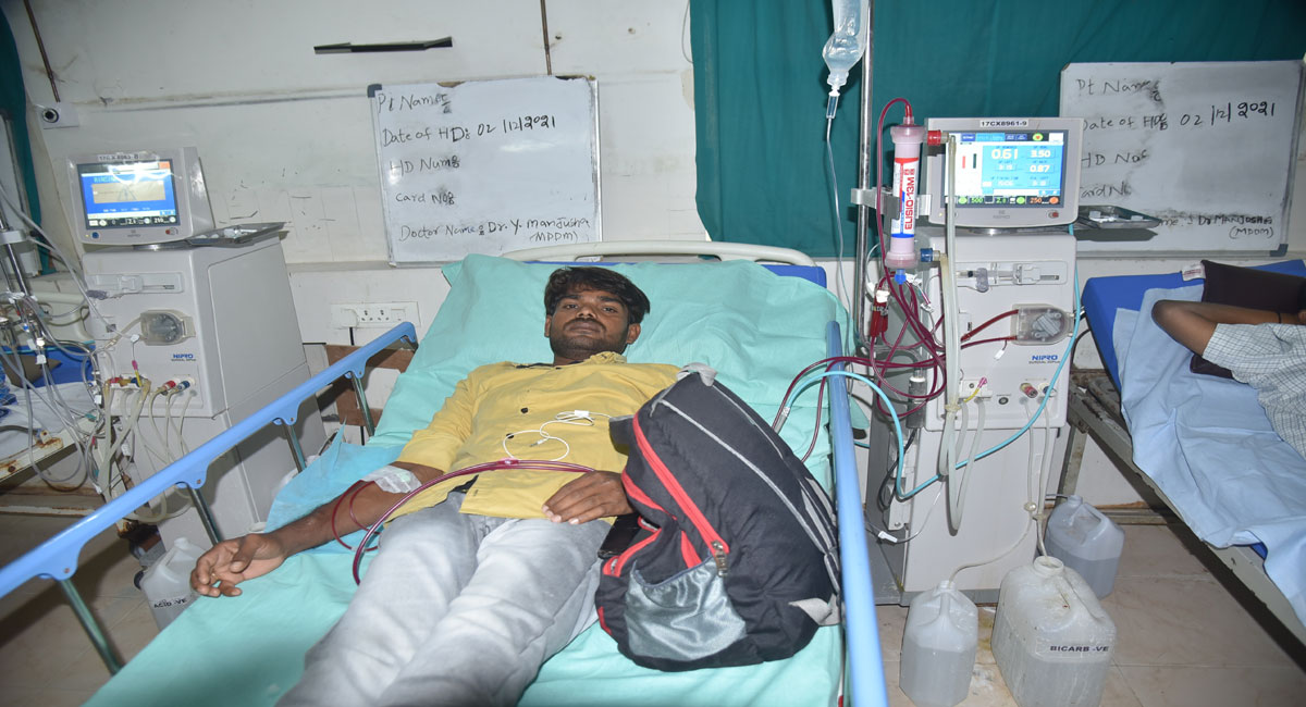 Dialysis patients seek more centres in Warangal
