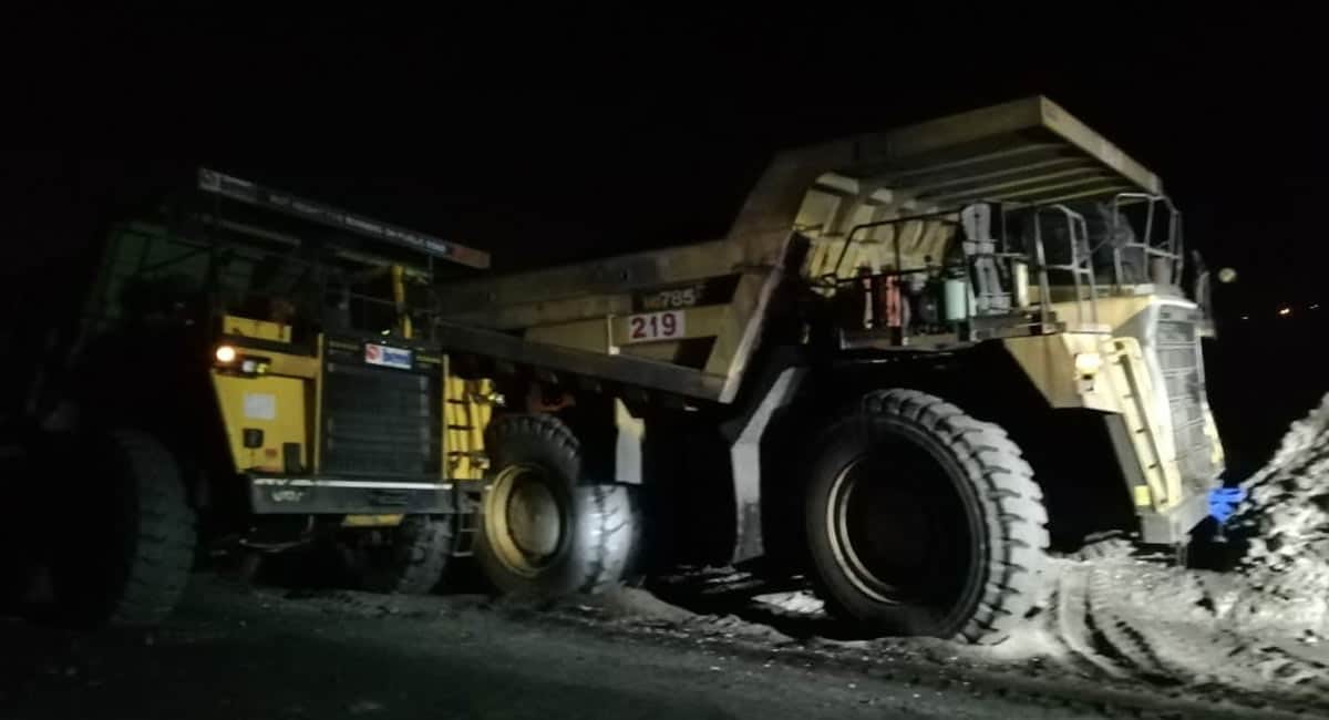 Peddapalli: EP operator dies in accident in OCP-I