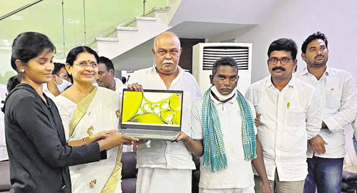 Mancherial: Former MLC Premsagar donates laptop to meritorious student
