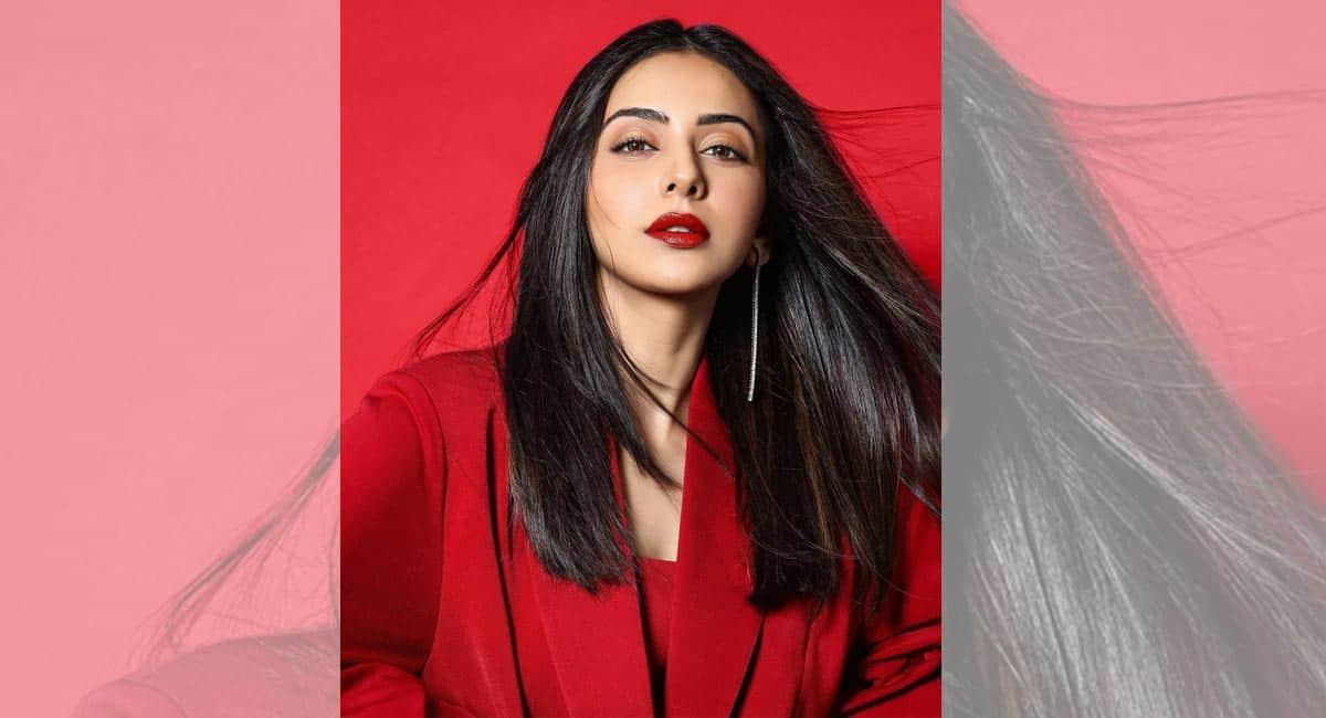 Rakul Preet to celebrate white Christmas with brother