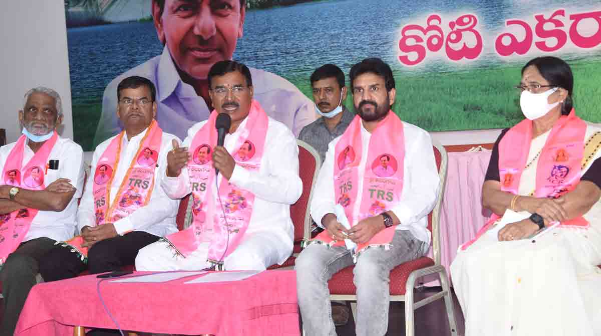 Paddy procurement: Niranjan Reddy slams Centre for blatant lies