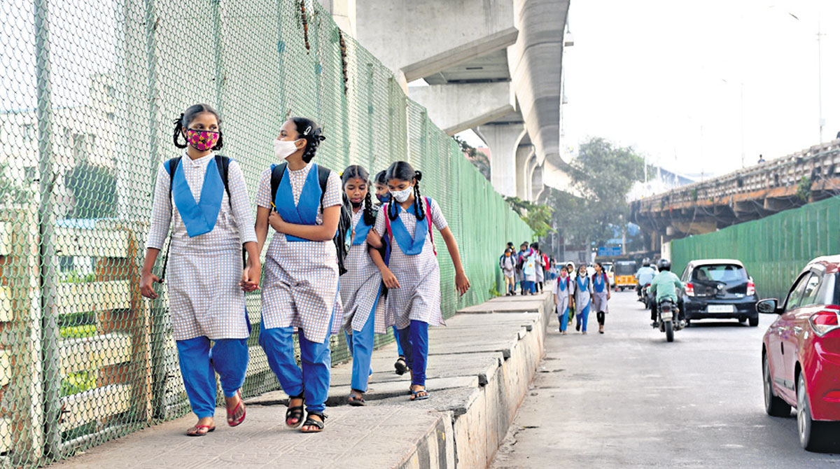 Parents in a fix over fake news on schools’ closure