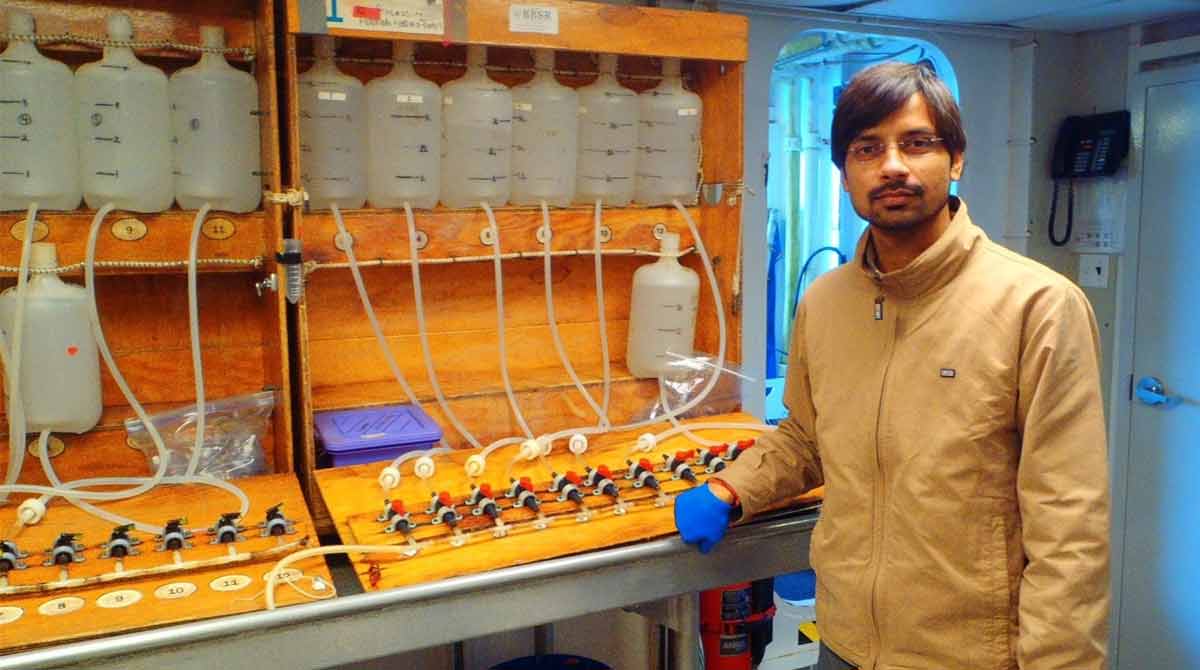 Scientist exploring ways of enhancing ocean alkalinity for removing atmospheric CO2