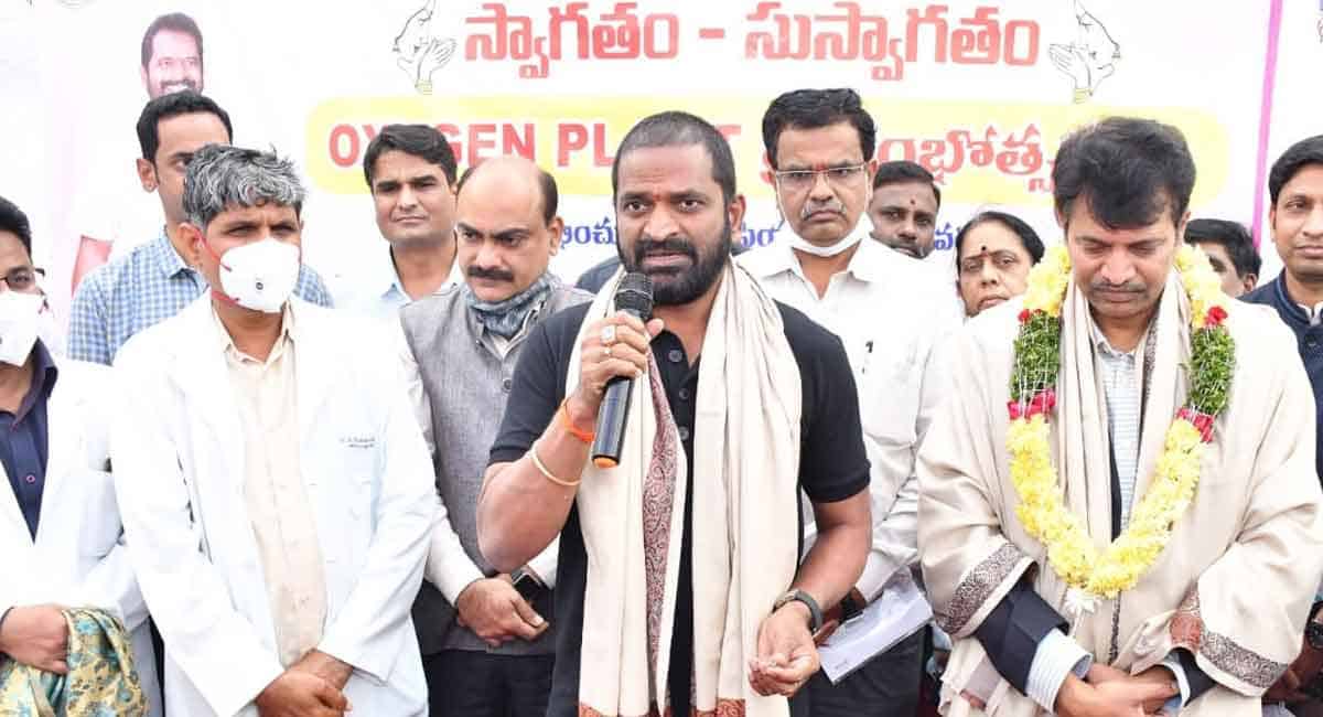 Srinivas Goud inaugurates oxygen plant in Mahabubnagar