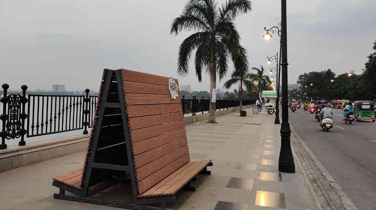 ‘Standing bench’ new attraction on Tank Bund