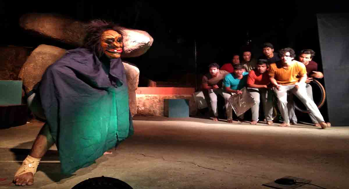 Rakshasudi Thota: Comfortable and encouraging story