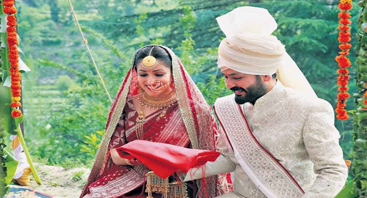 Celebs who tied the knot in style