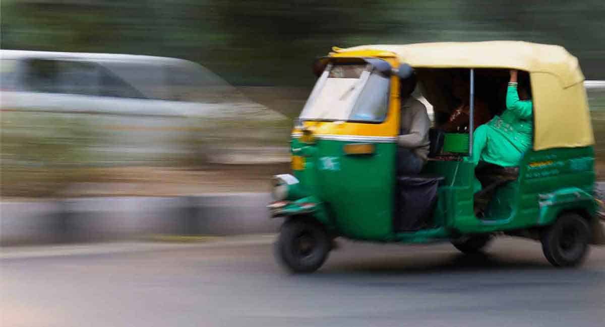E-autos introduced at Hyderabad’s Kacheguda Railway Station for passengers