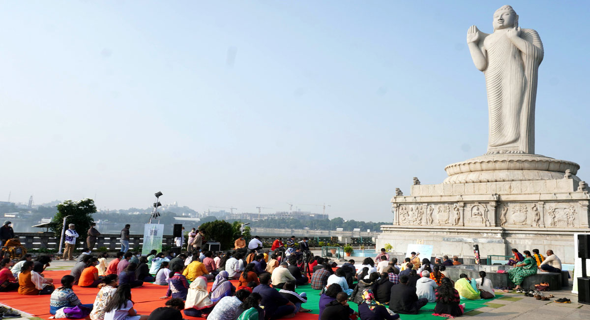 Concert at Buddha Statue enthralls audience
