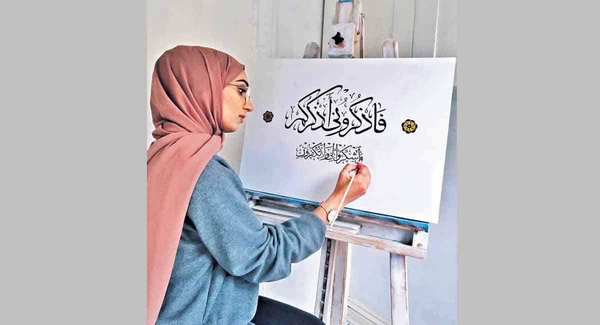 Girls take keen interest in calligraphy