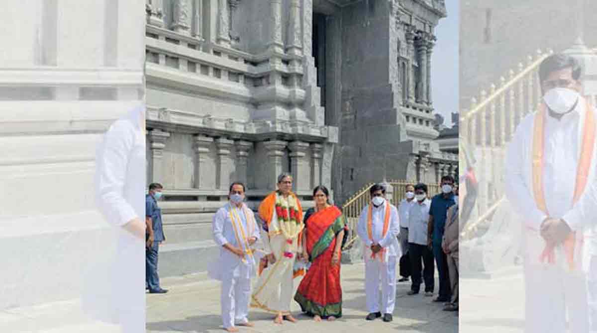 CJI offers prayers at Kanaka Durga temple in Vijayawada