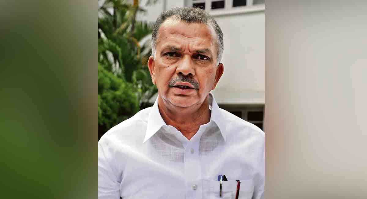 Ex Minister Fareeduddin dies of cardiac arrest