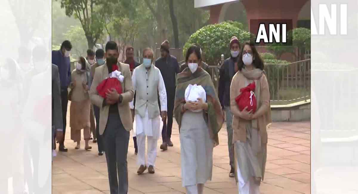 Daughters of Gen Bipin Rawat collect ashes of parents, to immerse them in Haridwar