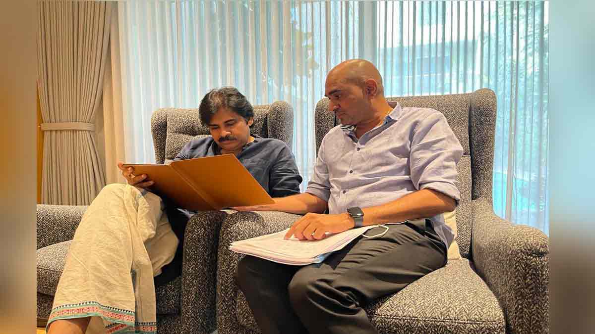 Krish shares pic with Pawan Kalyan, updates on ‘Hari Hara Veera Mallu’