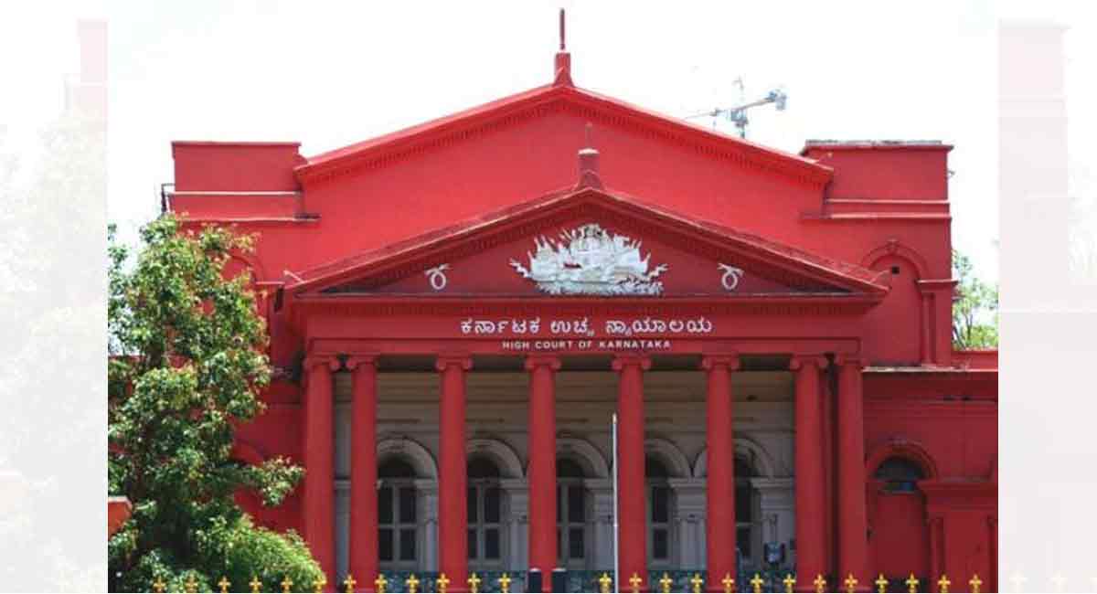 Karnataka HC issues notice to man for appearing semi-naked during virtual hearing