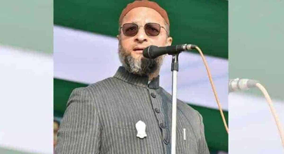 Will give Rs 22 lakh to police officer if Owaisi arrested: Right wing members