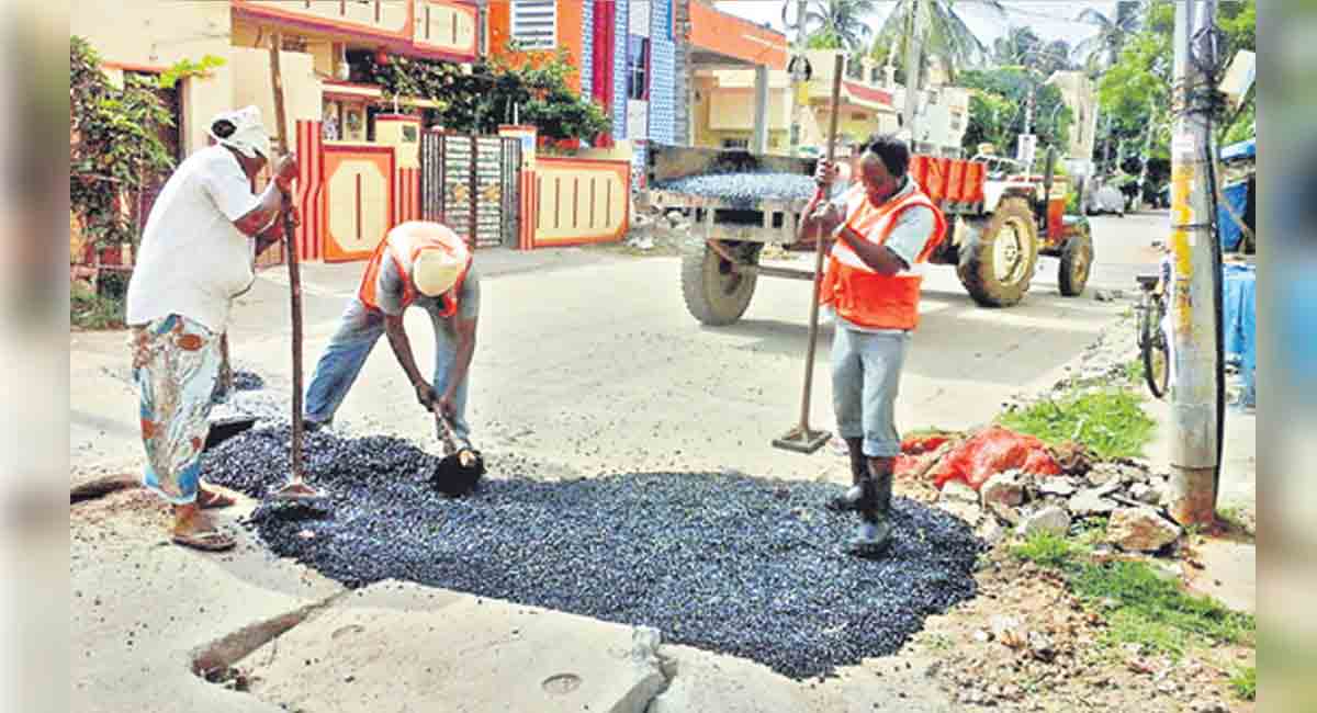 R&B dept to repair nearly 3,000 km stretches across Telangana