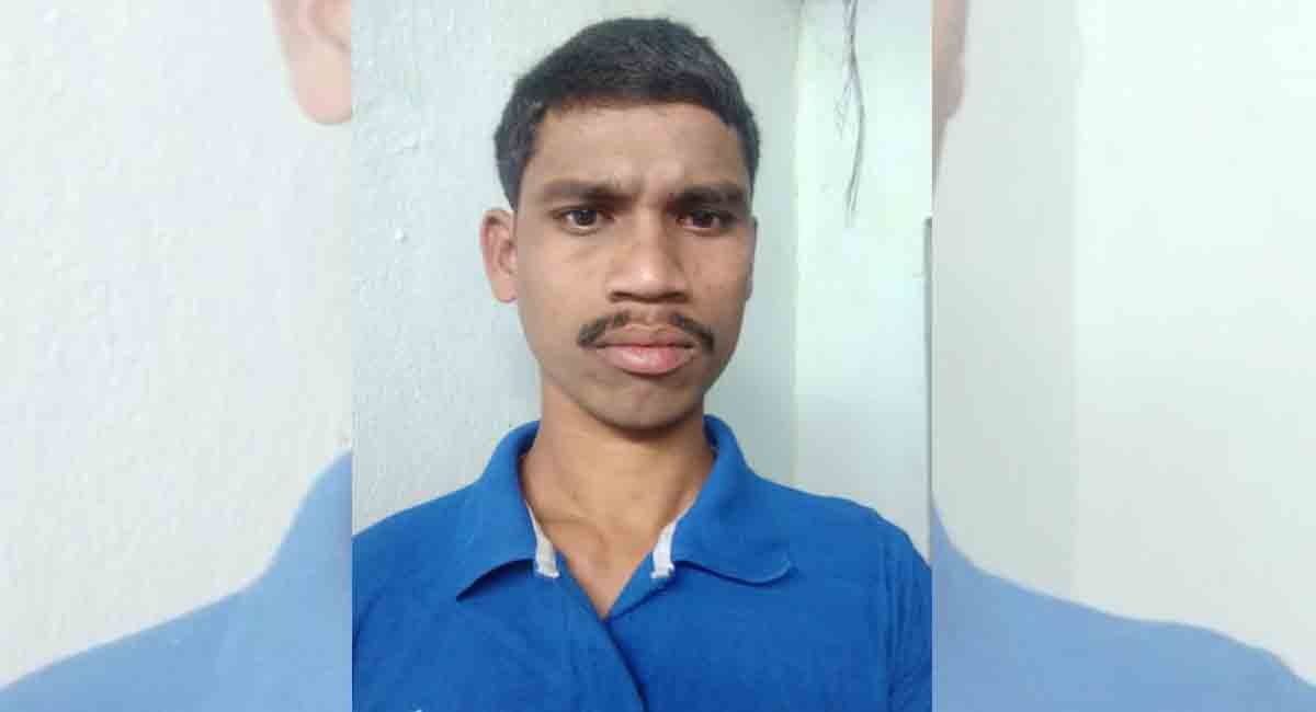 Maoists kidnap former sarpanch in Mulug