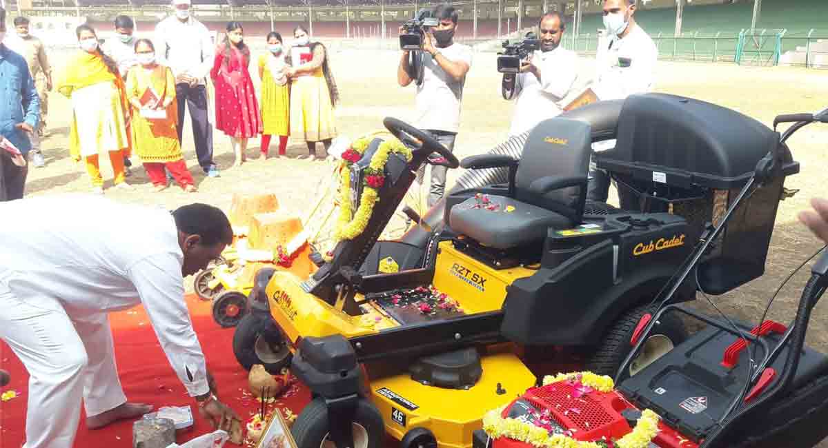 SATS Chairman inaugurates new machinery at LB Stadium