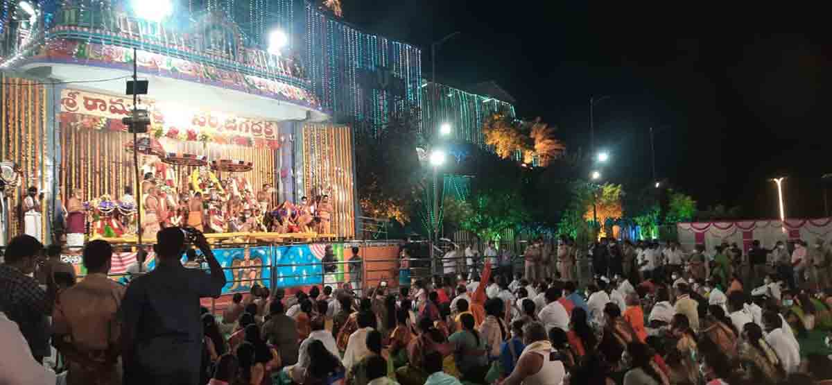 VIPs throng Bhadradri temple for Uttara Dwara Darshanam
