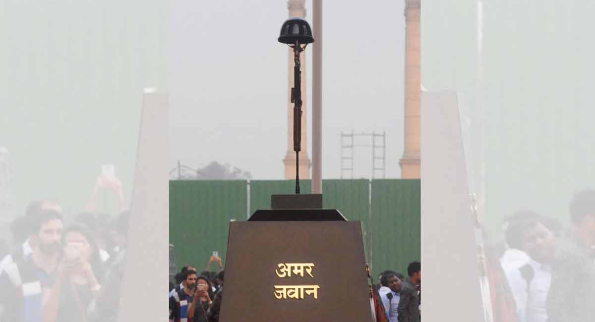 What’s the controversy looming over Amar Jawan Jyoti?