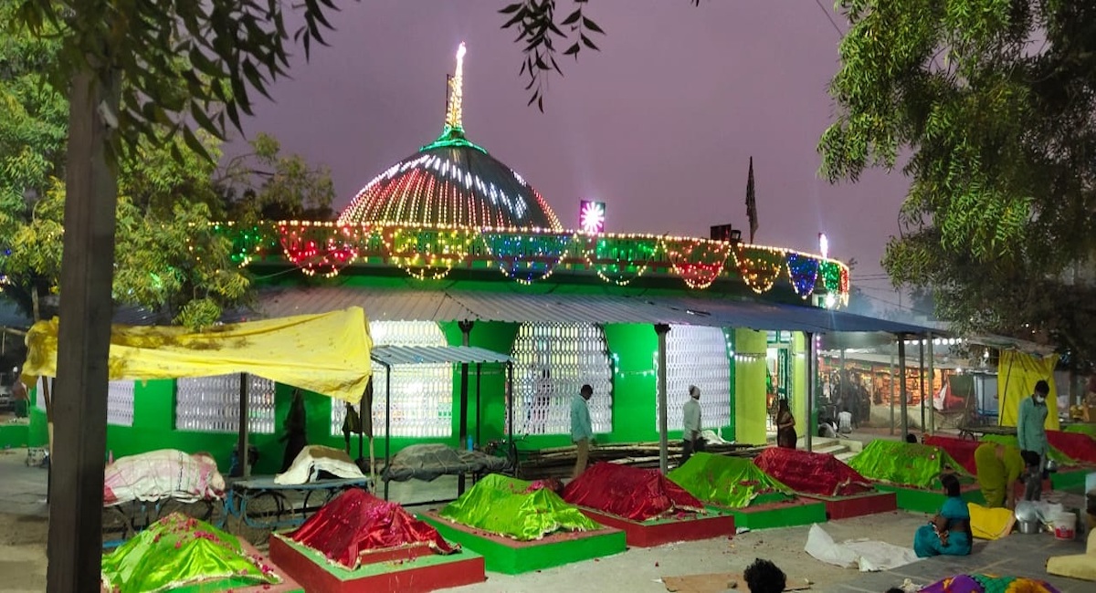 Three-day Janpahad dargha Urs-e-Shareef begins with religious fervor