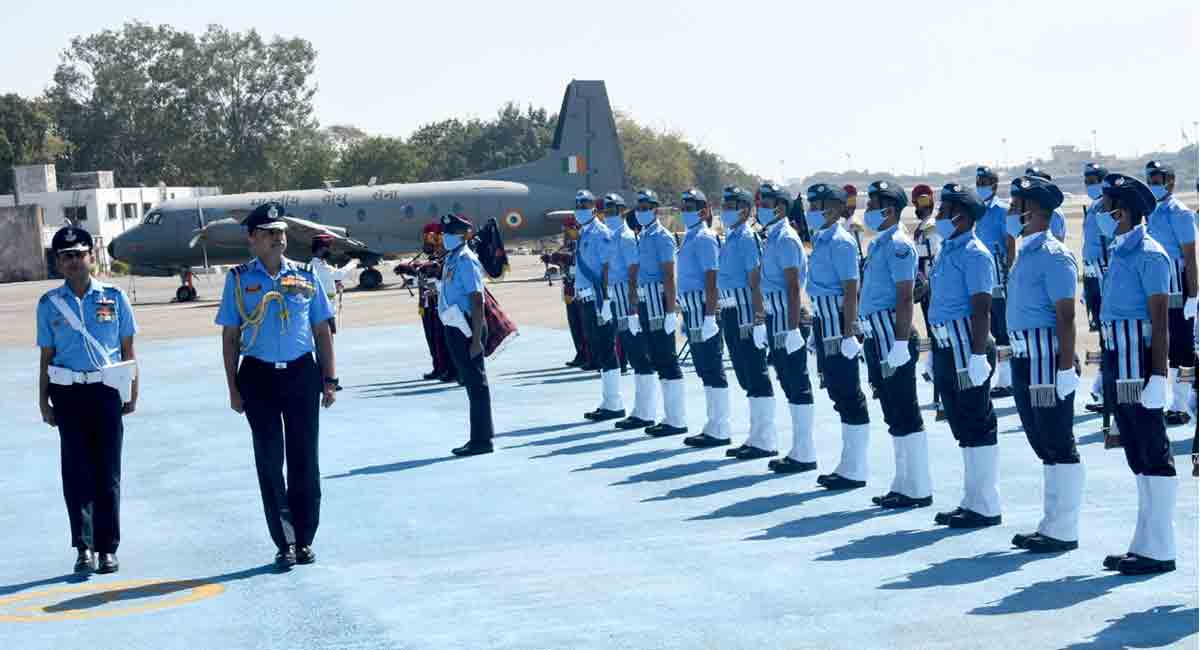 AOC-IN-C Training Command visits Air Force Station in Begumpet