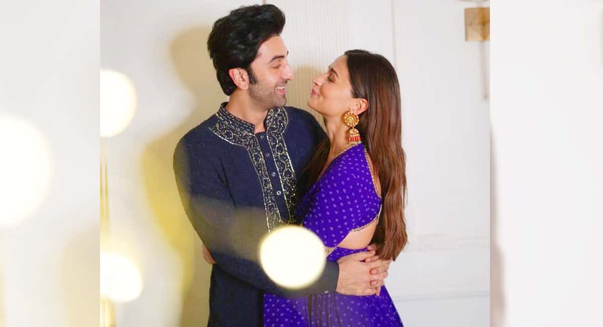Alia Bhatt posts vacation pictures with Ranbir Kapoor