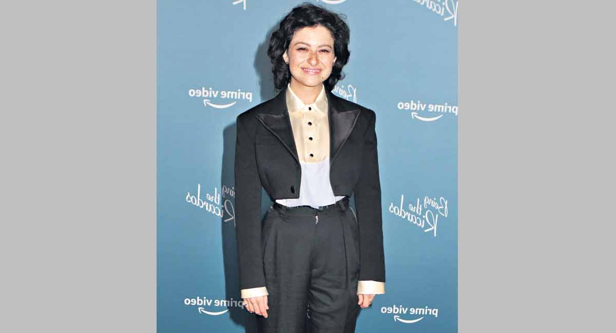 Alia Shawkat was shaken up by Brad Pitt rumours