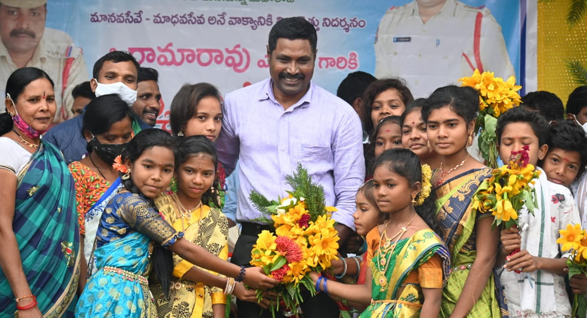 Teacher, cop make a mark in Asifabad with their service to tribals