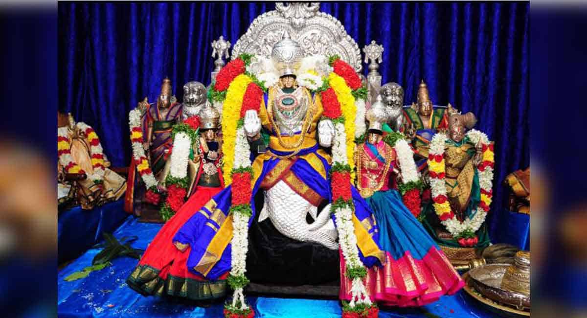 Bhadradri Mukkoti Ekadashi celebrations begin, Tiruveedhi Sevas cancelled