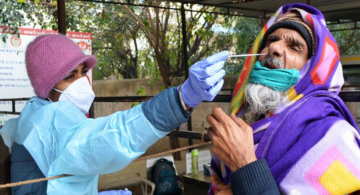 India logs 2,51,209 new Covid cases, daily positivity rate drops to 15.88 pc