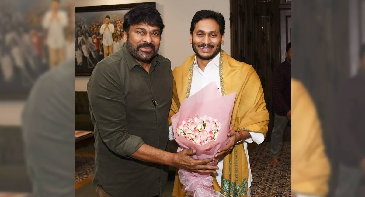 Chiranjeevi meets Jagan to end acrimony between film industry and AP govt